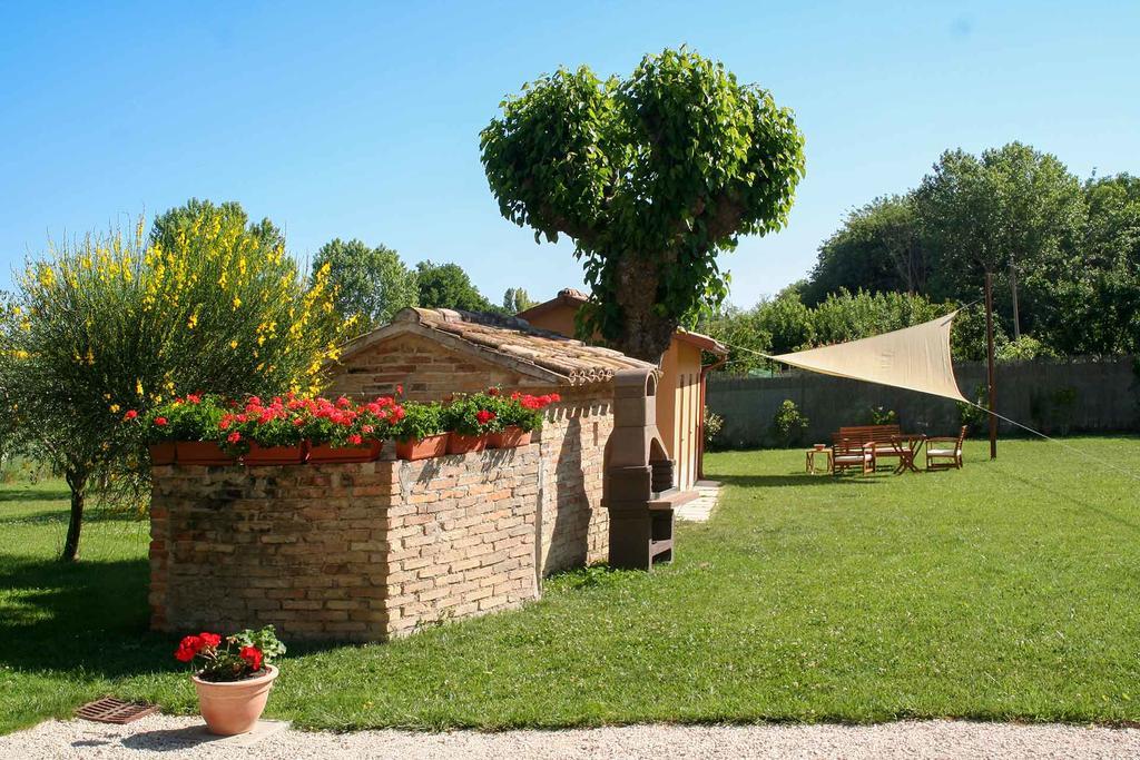 Appartamento Il Poggetto Corinaldo Esterno foto